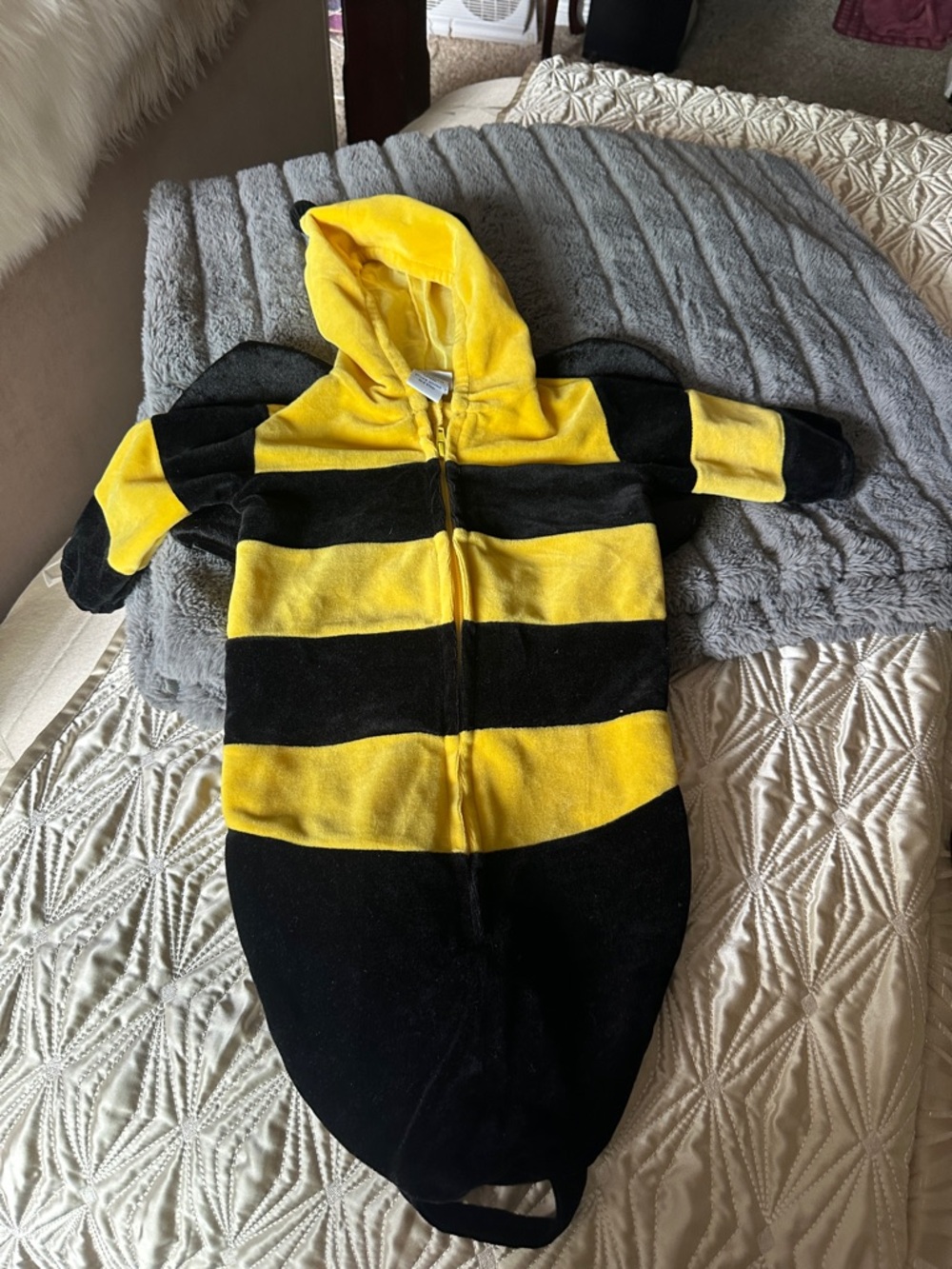 miniwear Kids Plush Bee Hooded Costume in Yellow and Black